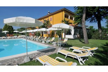 Italija Hotel Manerba del Garda, Eksterjeras